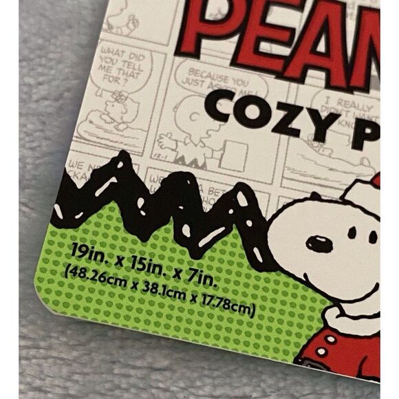 Peanuts Snoopy Small Dog Pet Cozy Cuddler Bed Christmas Doghouse 19 X 15 X 7” - Picture 3 of 13